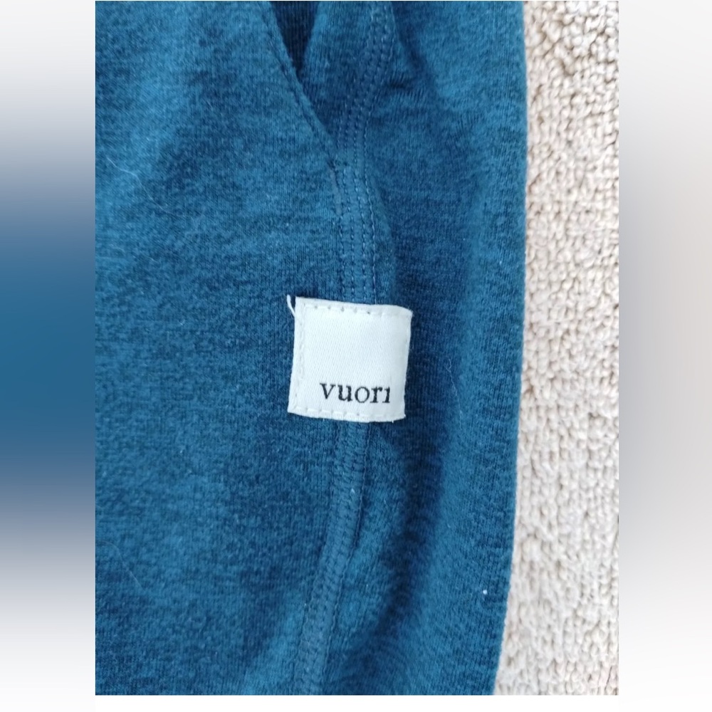 Vuori performance joggers